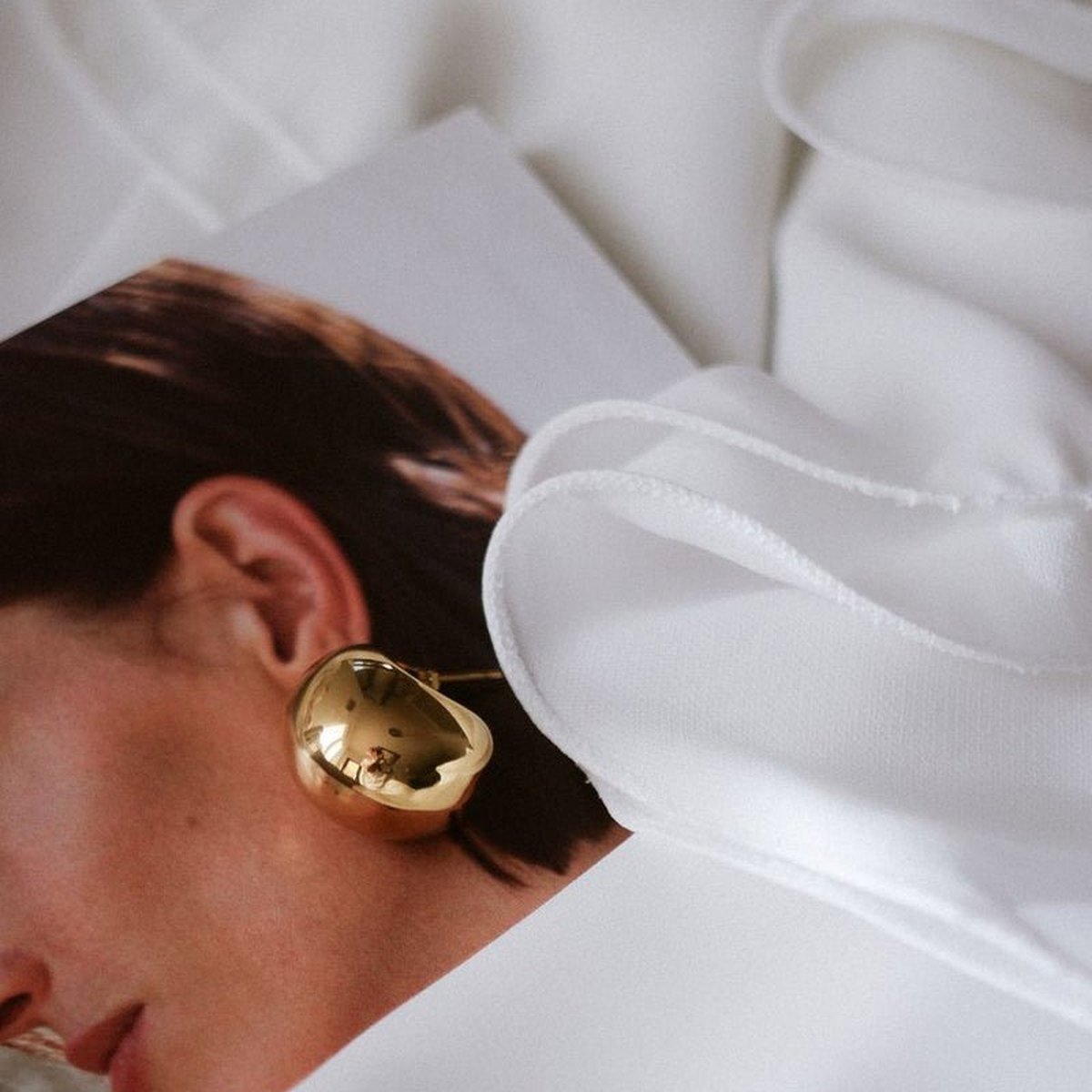 Sculpted Hoop Earrings - Image 2